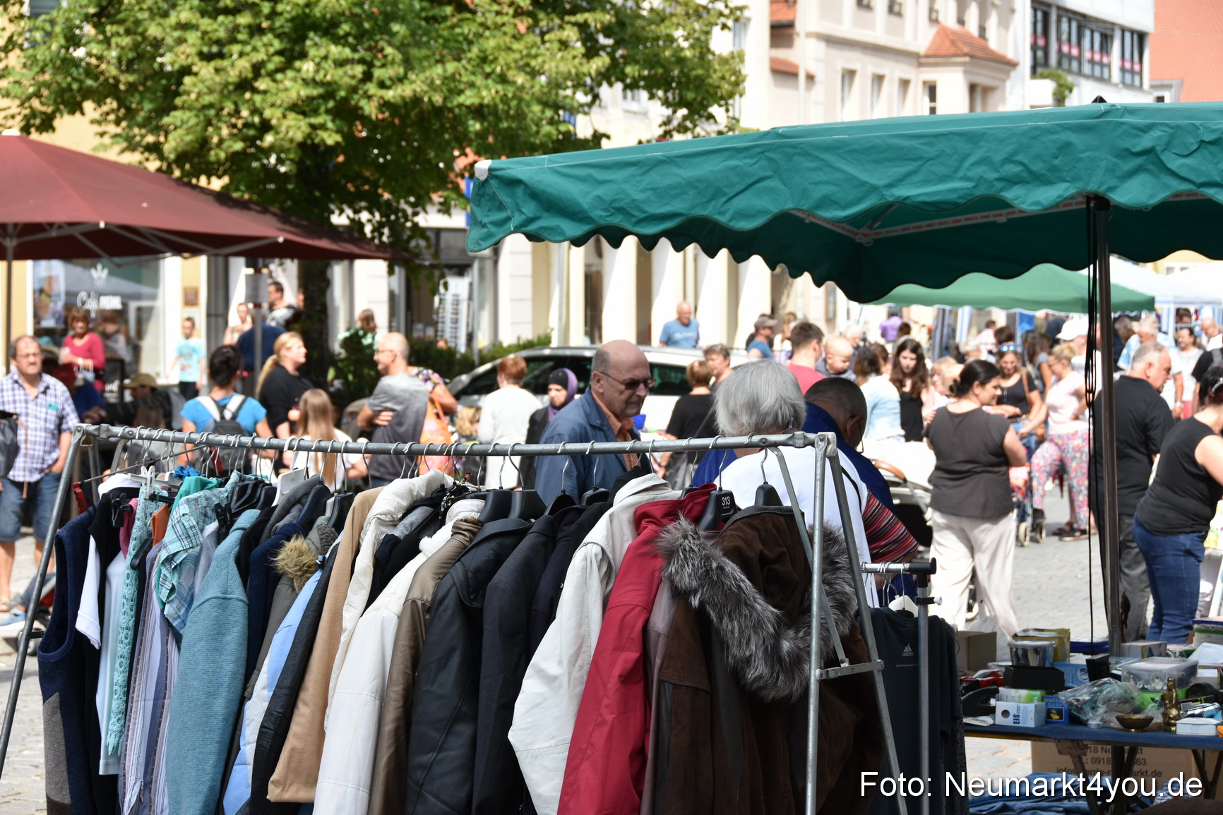 Altstadtflohmarkt Neumarkt 2019 0011
