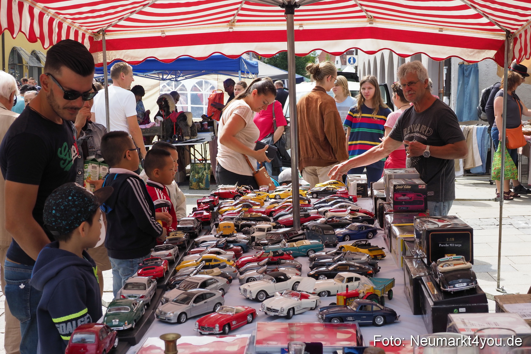 Altstadtflohmarkt Neumarkt 2019 0029