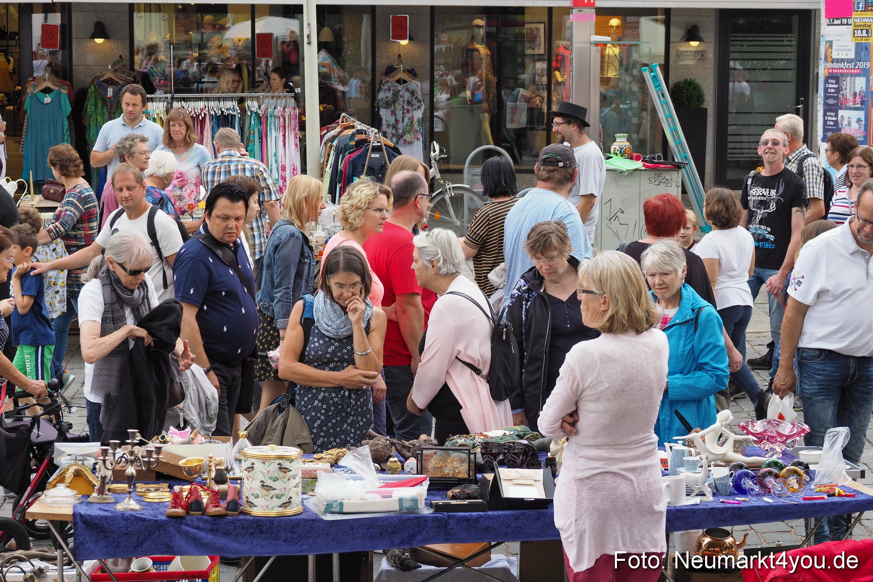 Altstadtflohmarkt Neumarkt 2019 0054
