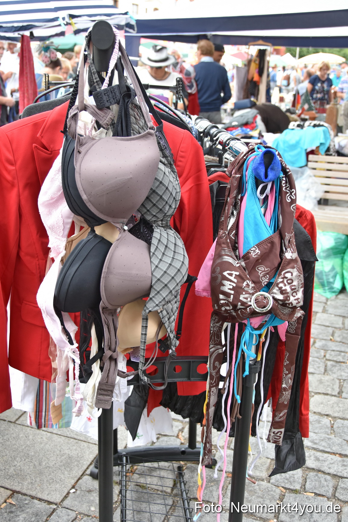 Altstadtflohmarkt Neumarkt 2019 0061