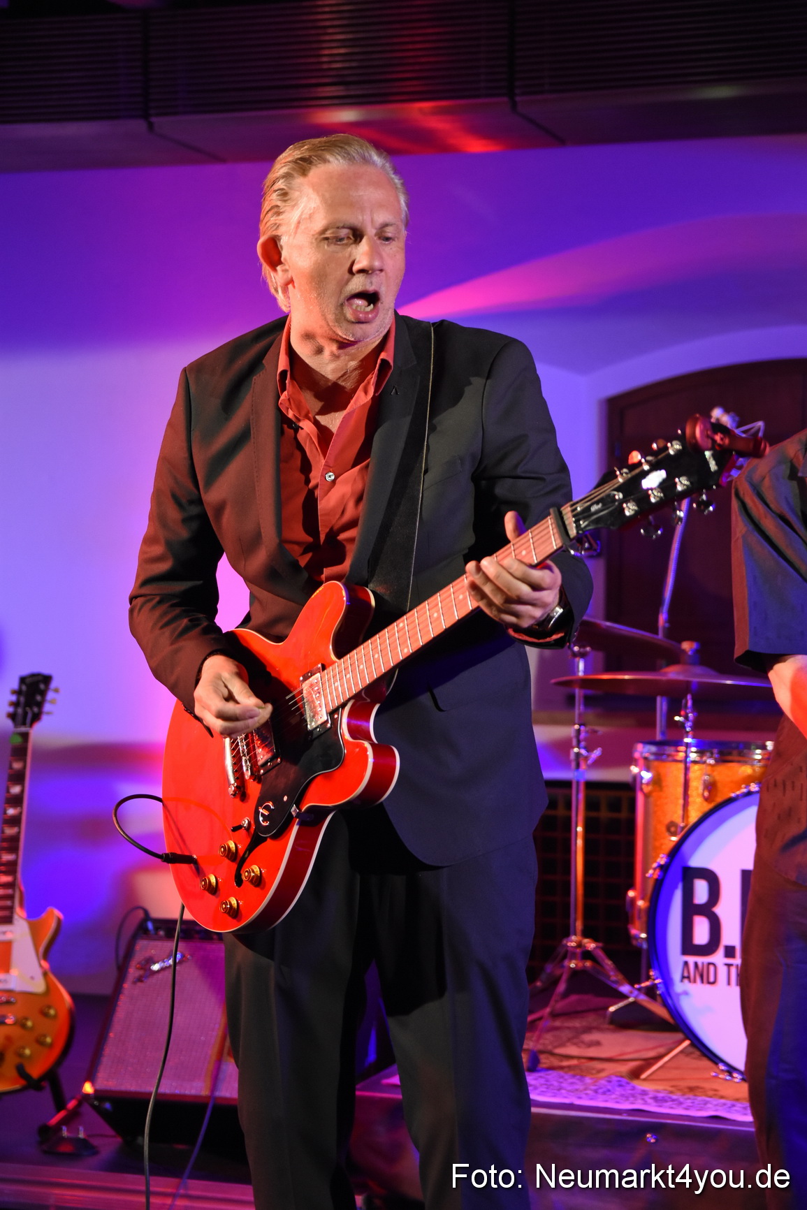 BB and  the blues shacks 0005