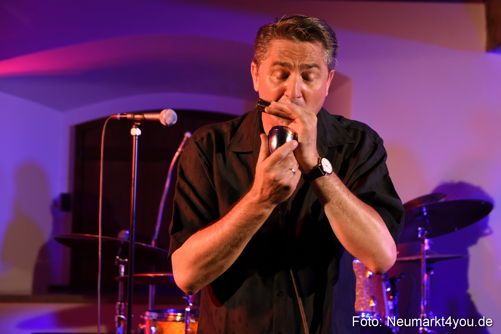 BB and  the blues shacks 0011