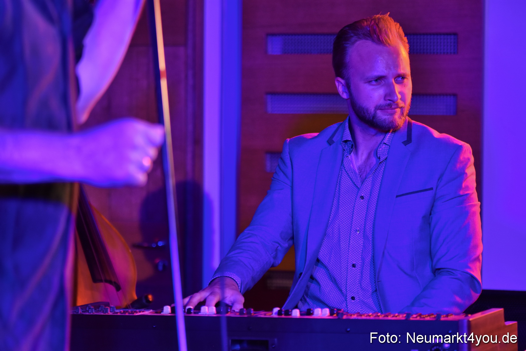 BB and  the blues shacks 0070