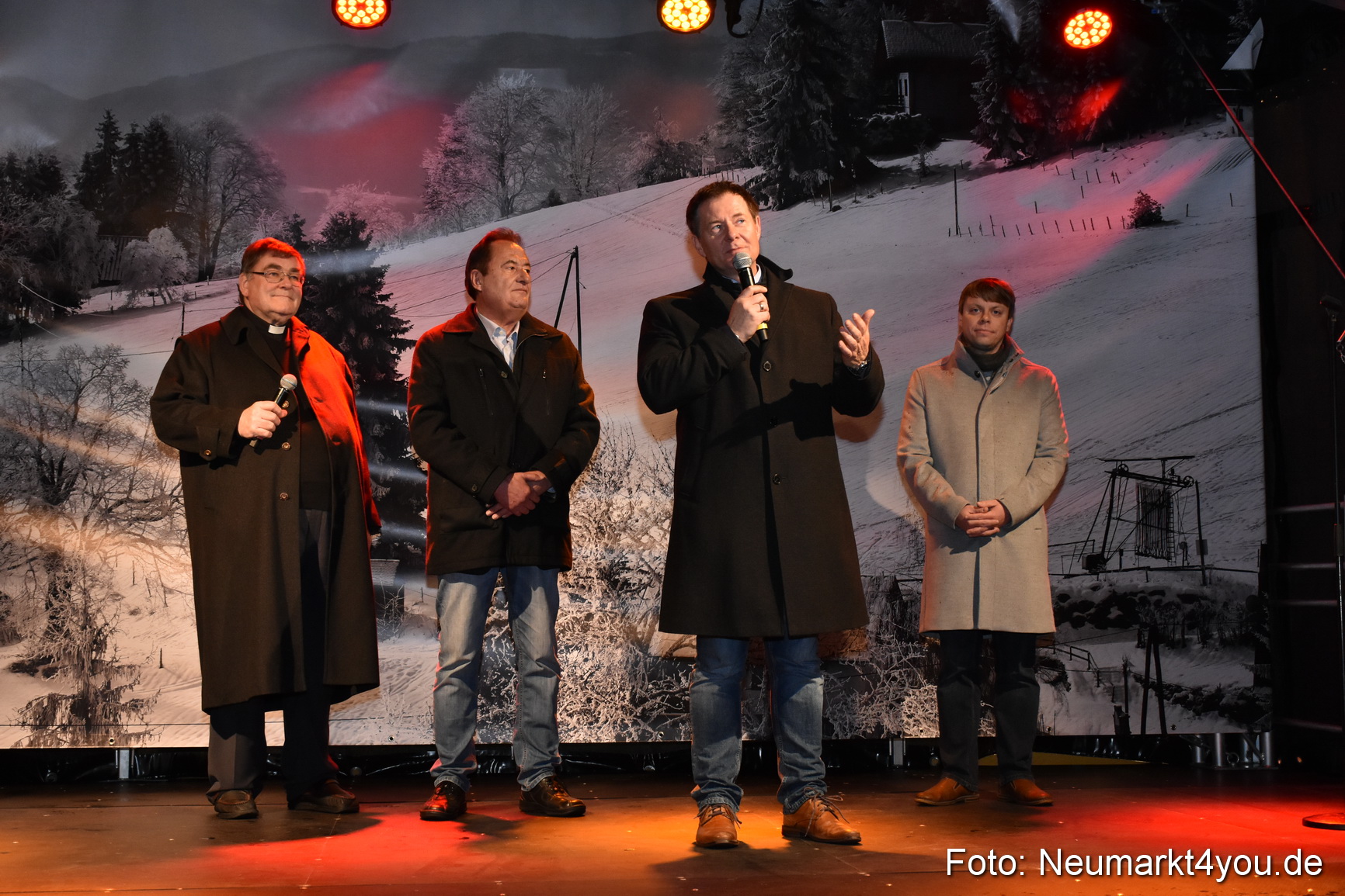 Weihnachtsmarkt Neumarkt 2019 0004