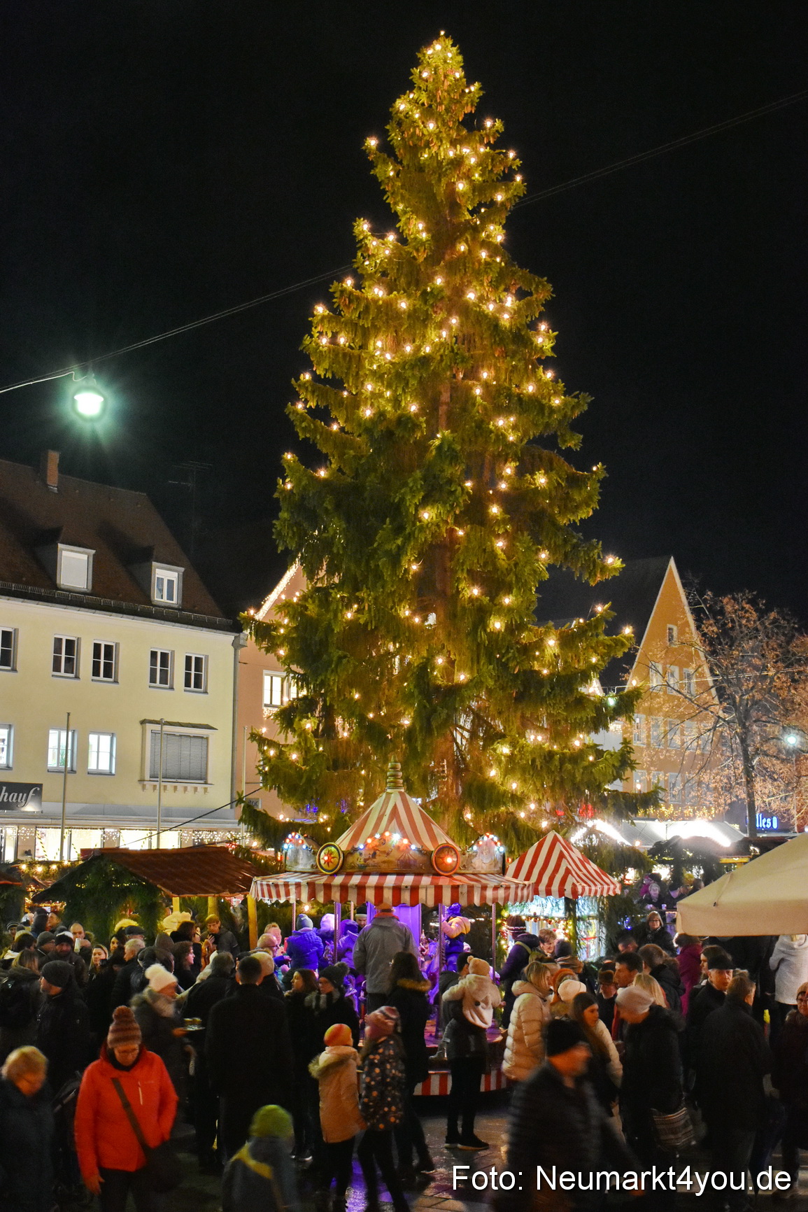 Weihnachtsmarkt Neumarkt 2019 0017