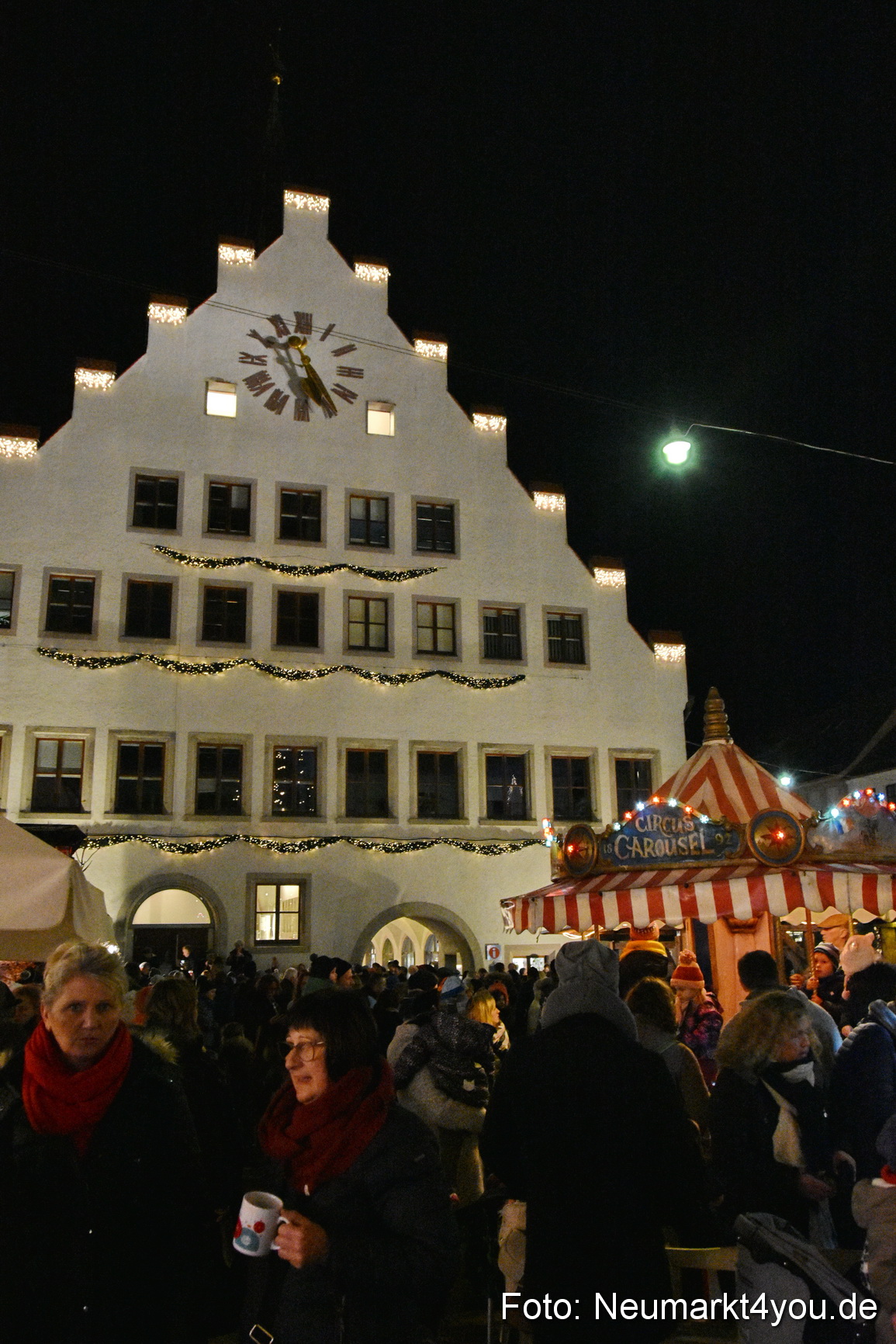 Weihnachtsmarkt Neumarkt 2019 0056