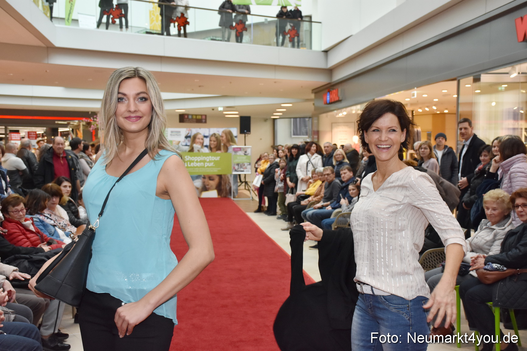 Fruehlingsmodenschau NeuerMarkt 2019 0008