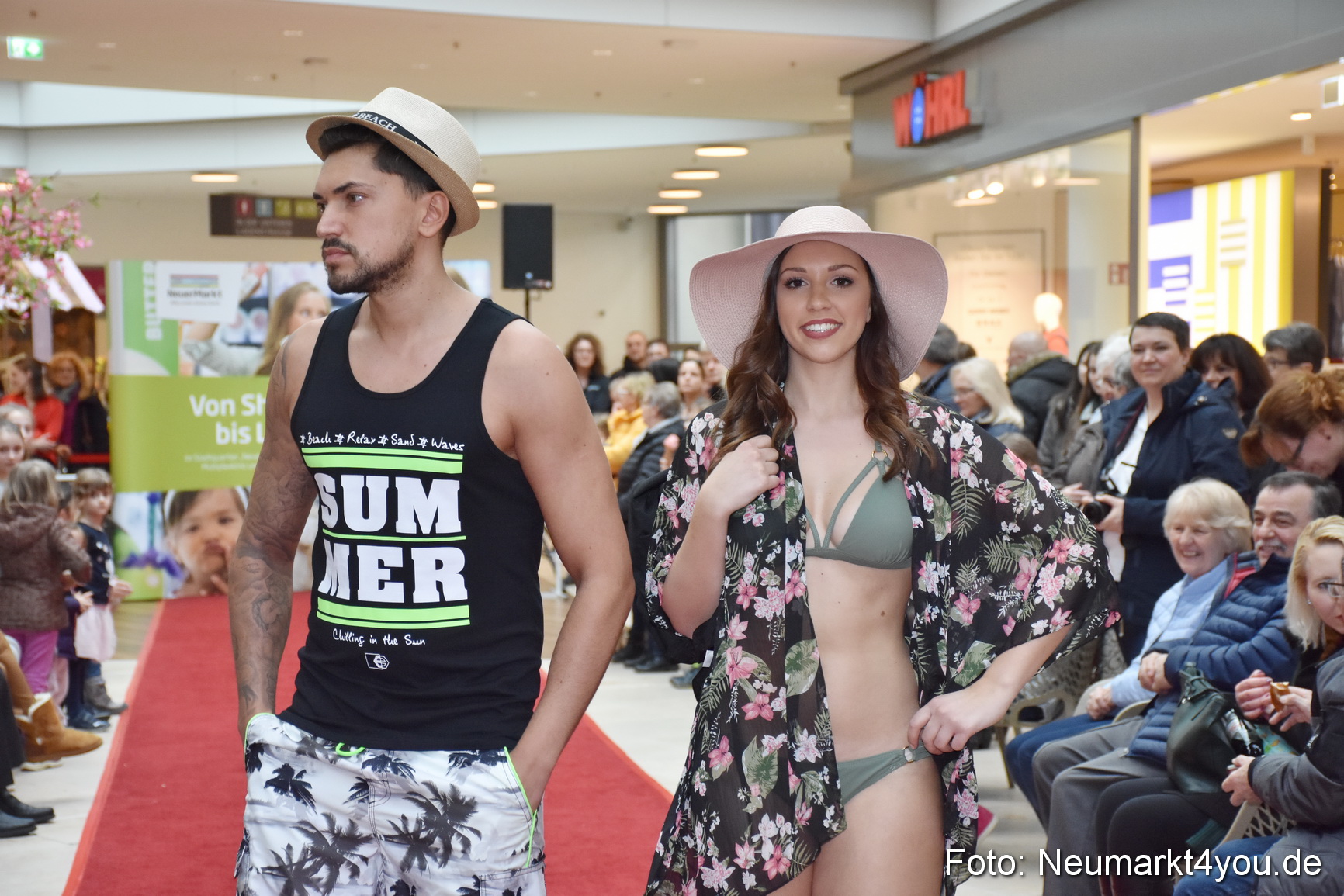 Fruehlingsmodenschau NeuerMarkt 2019 0010