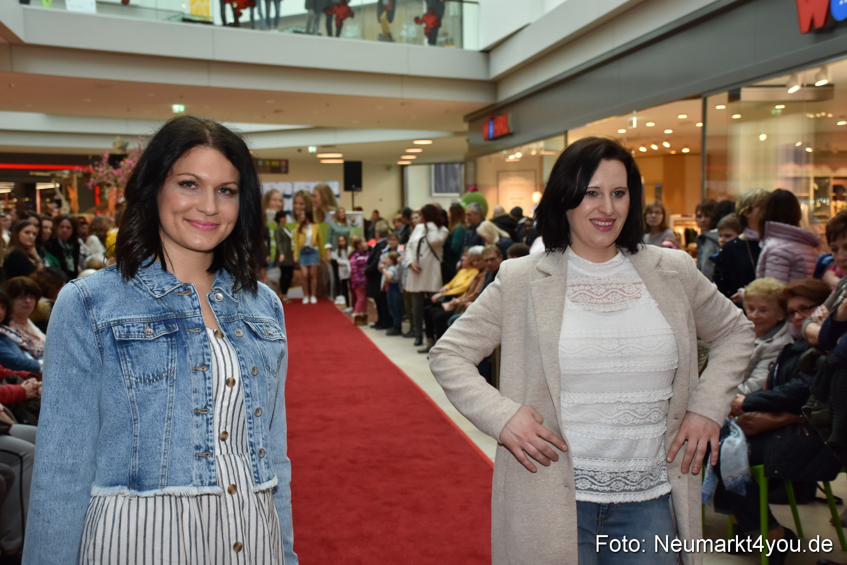 Fruehlingsmodenschau NeuerMarkt 2019 0036