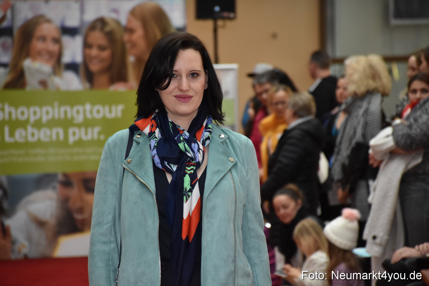 Fruehlingsmodenschau NeuerMarkt 2019 0086