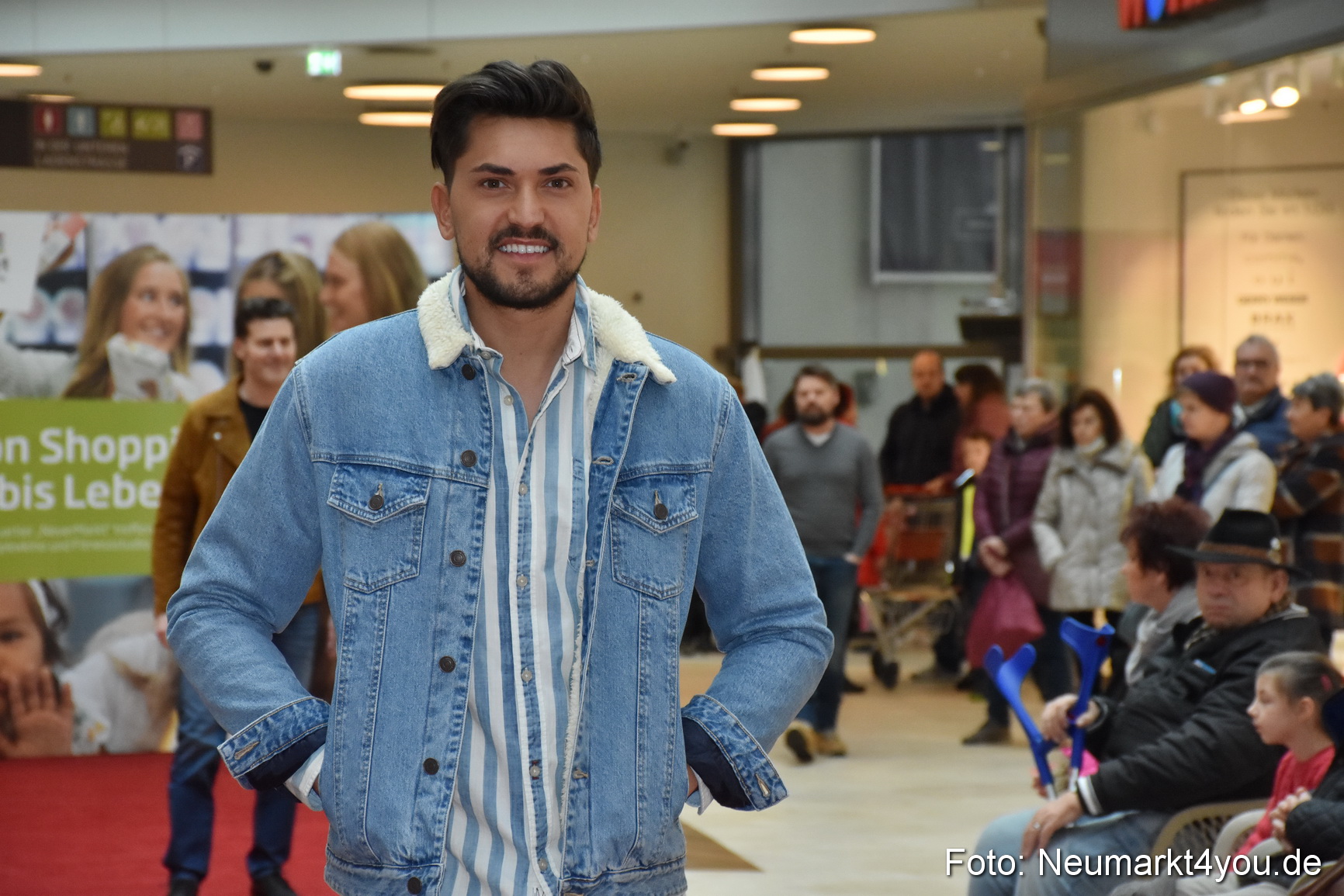 Fruehlingsmodenschau NeuerMarkt 2019 0155