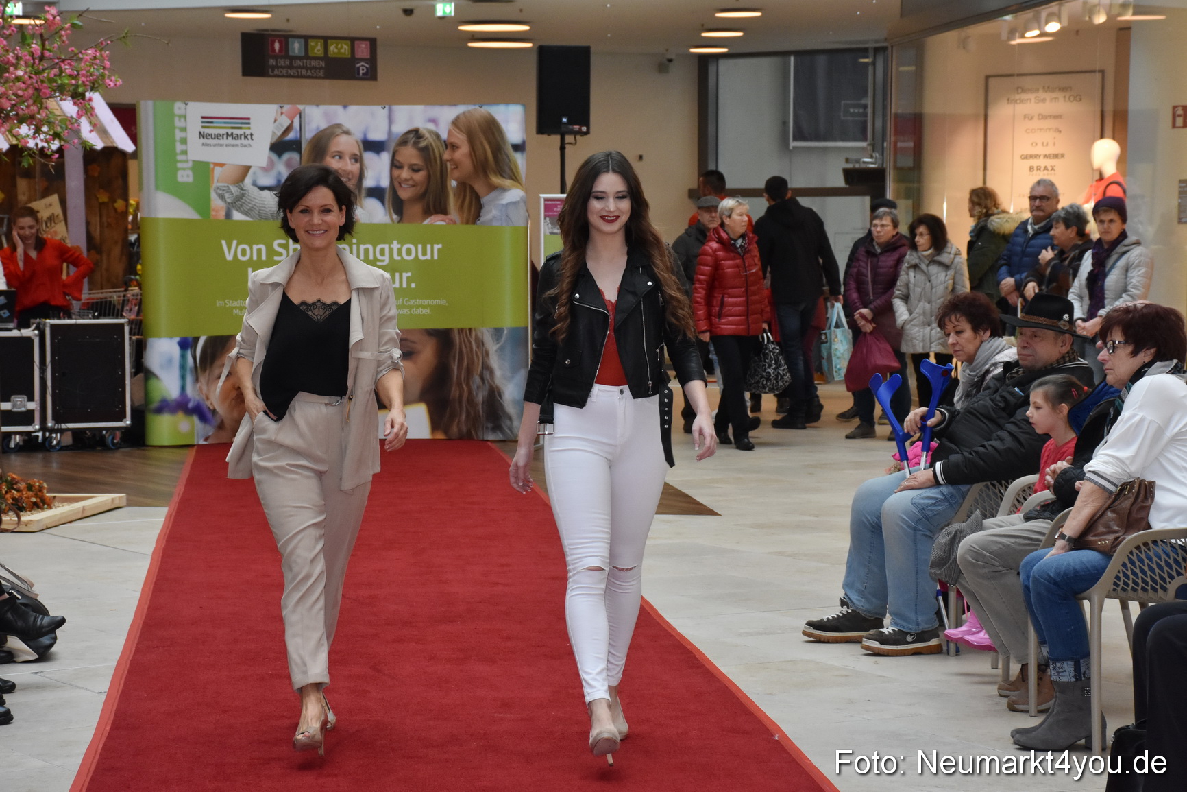 Fruehlingsmodenschau NeuerMarkt 2019 0159