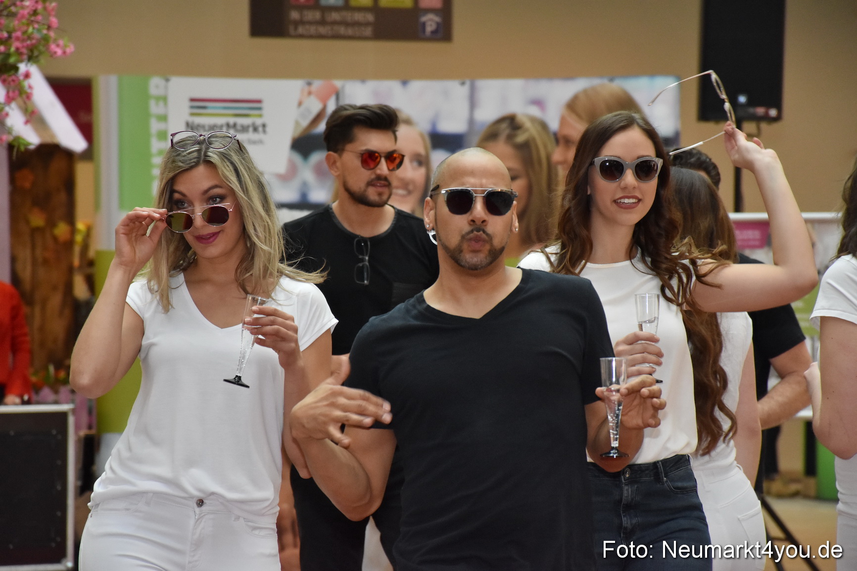 Fruehlingsmodenschau NeuerMarkt 2019 0185