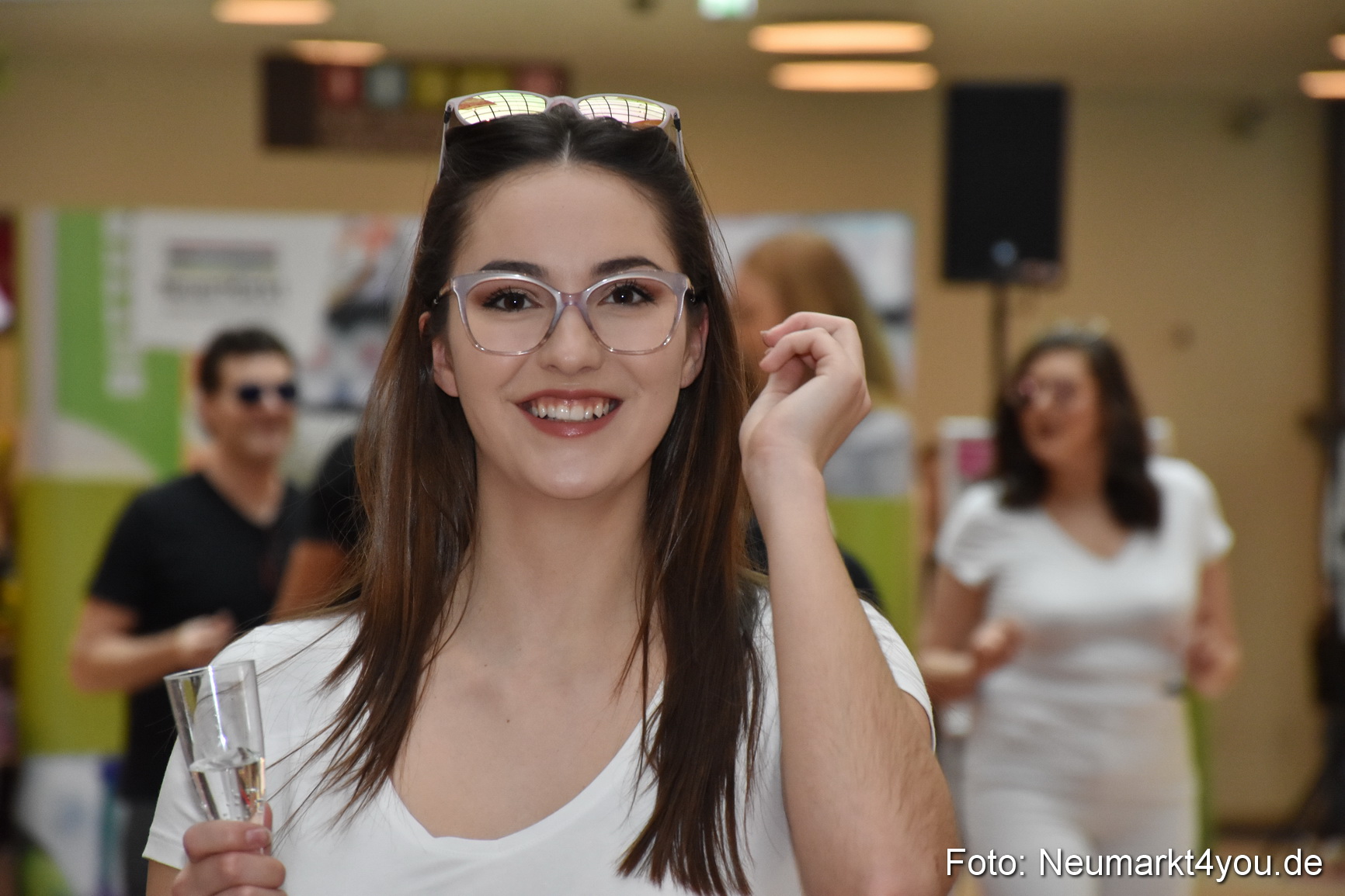 Fruehlingsmodenschau NeuerMarkt 2019 0189