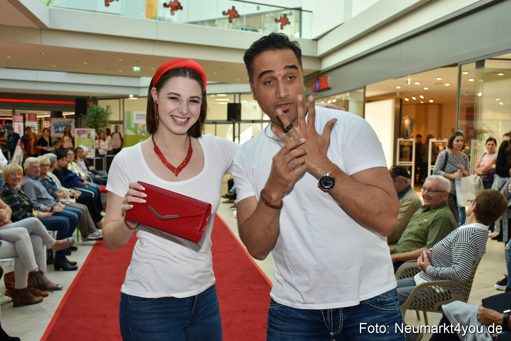 Herbstmodenschau NeuerMarkt 2019 0009