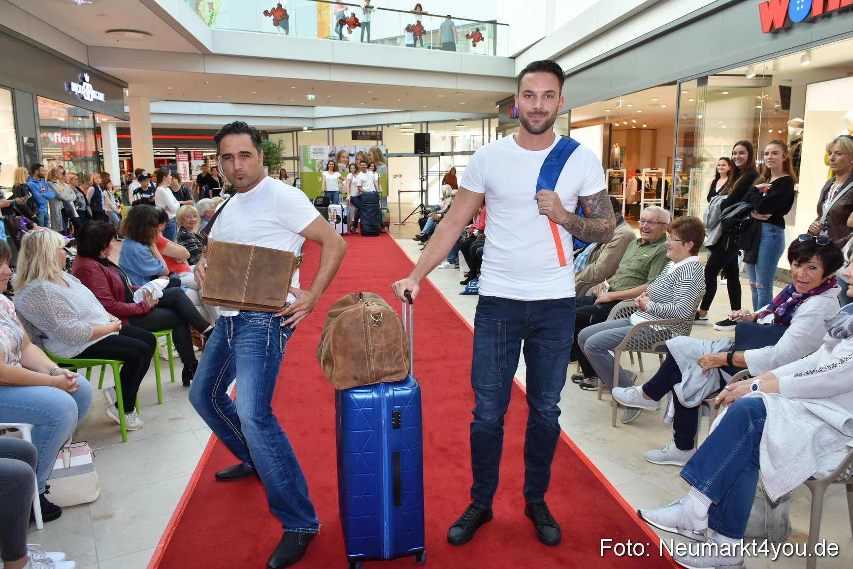 Herbstmodenschau NeuerMarkt 2019 0019