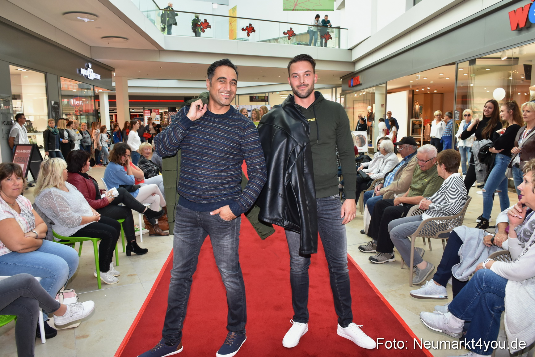 Herbstmodenschau NeuerMarkt 2019 0044