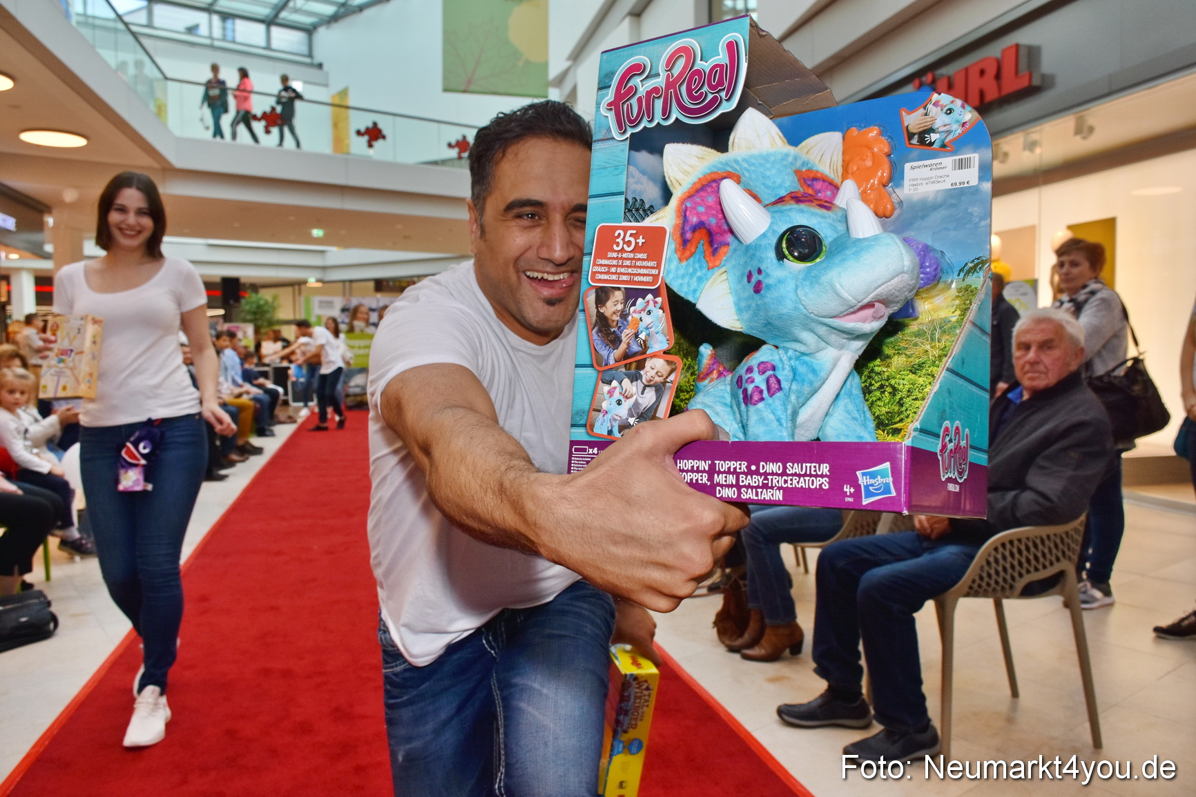 Herbstmodenschau NeuerMarkt 2019 0113