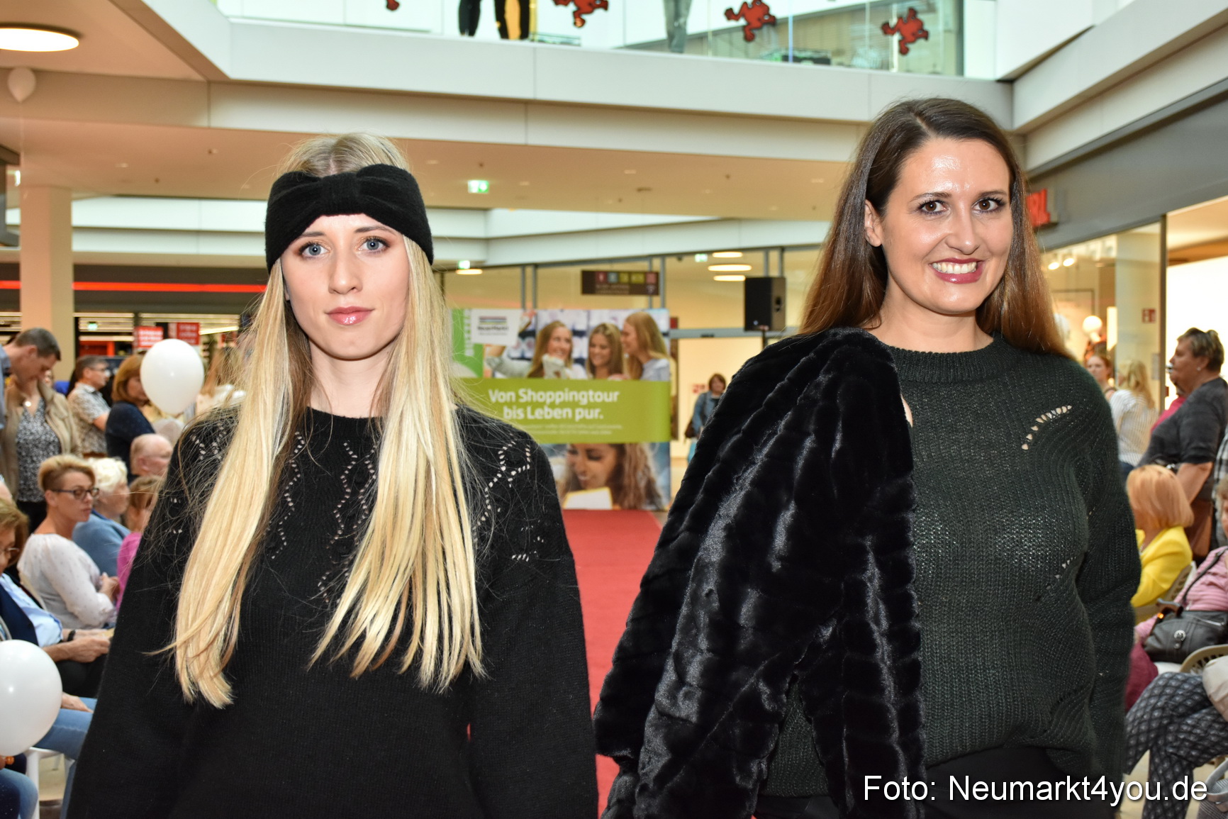 Herbstmodenschau NeuerMarkt 2019 0129