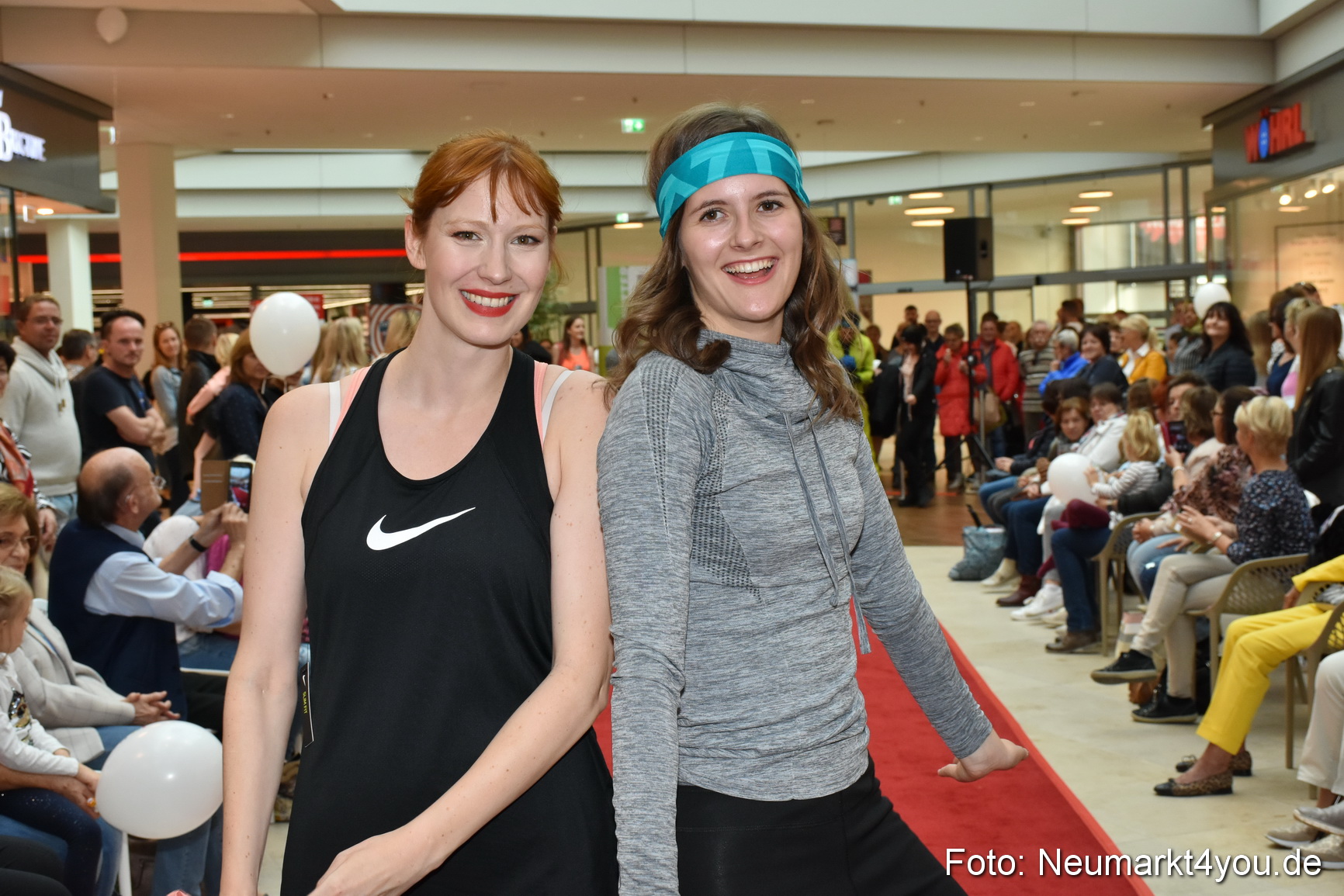 Herbstmodenschau NeuerMarkt 2019 0153