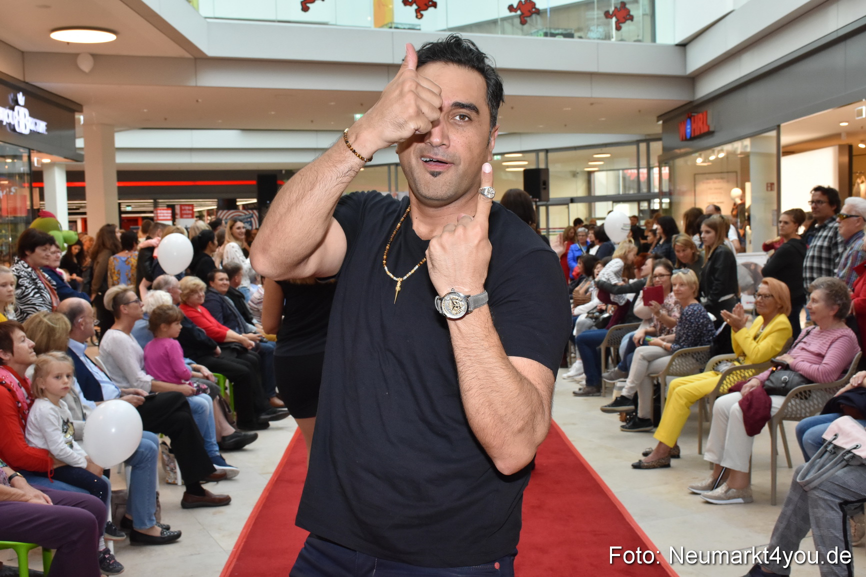 Herbstmodenschau NeuerMarkt 2019 0163