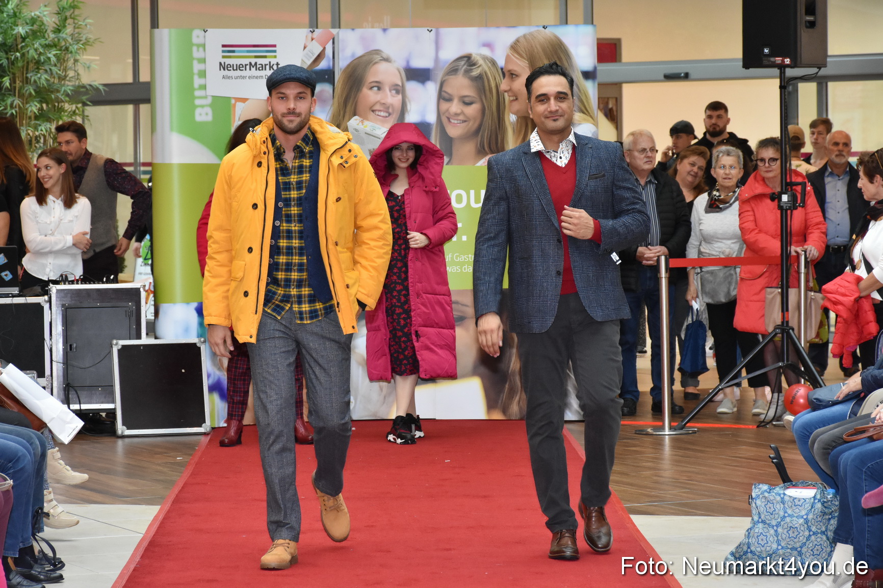 Herbstmodenschau NeuerMarkt 2019 0192