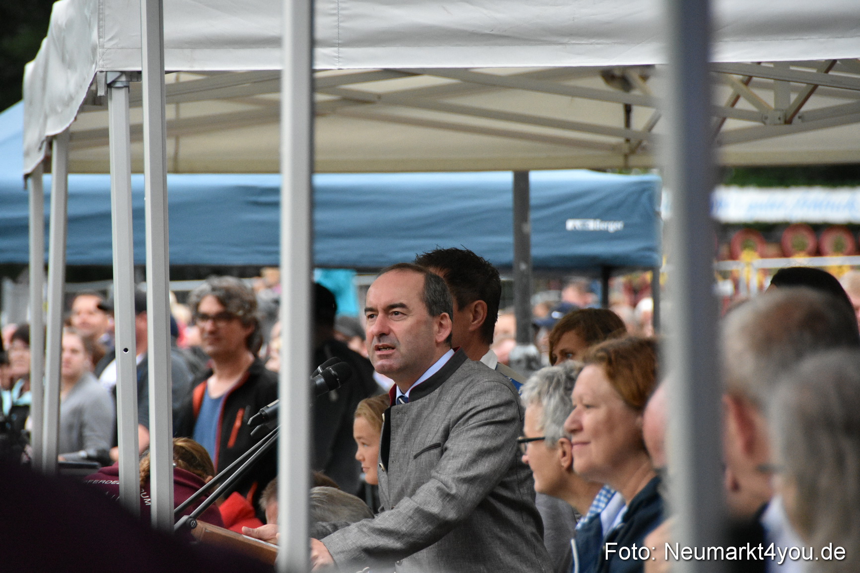 JURA Volksfest Pferdeshow 190819 0018