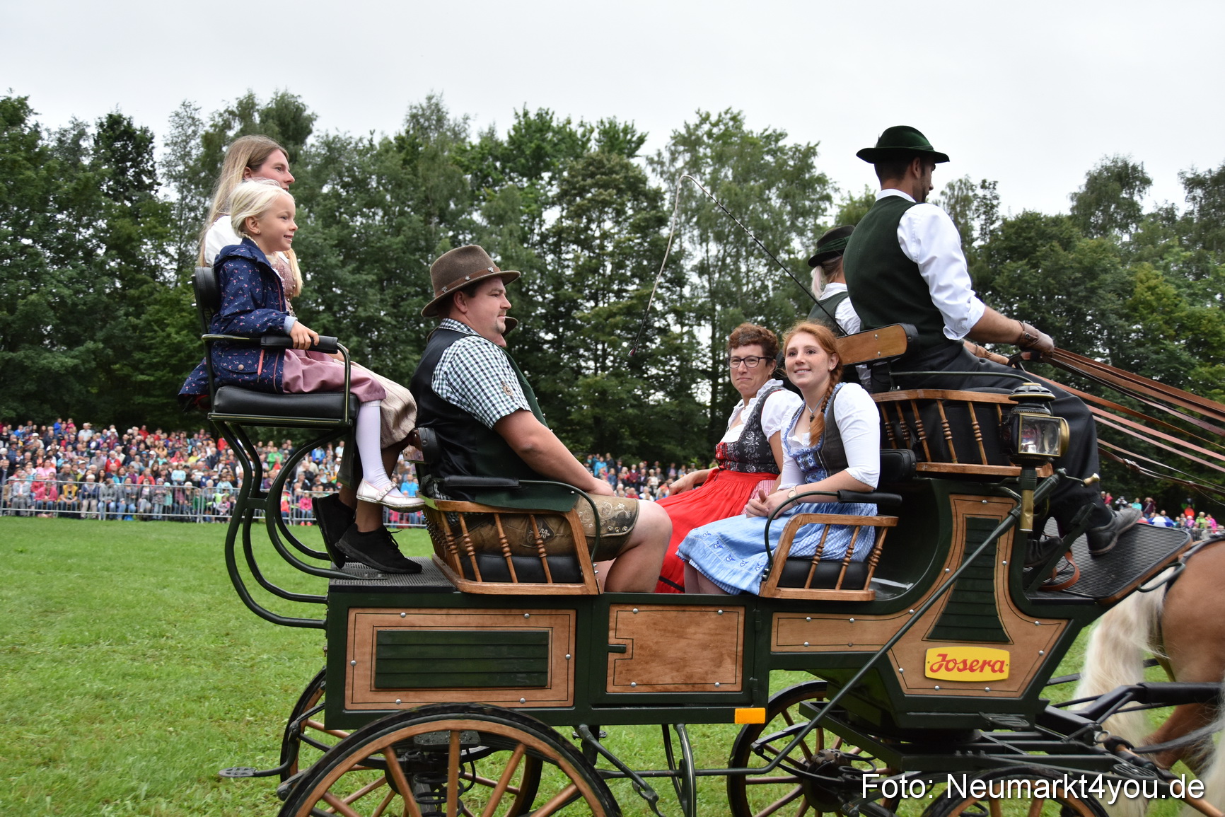 JURA Volksfest Pferdeshow 190819 0034