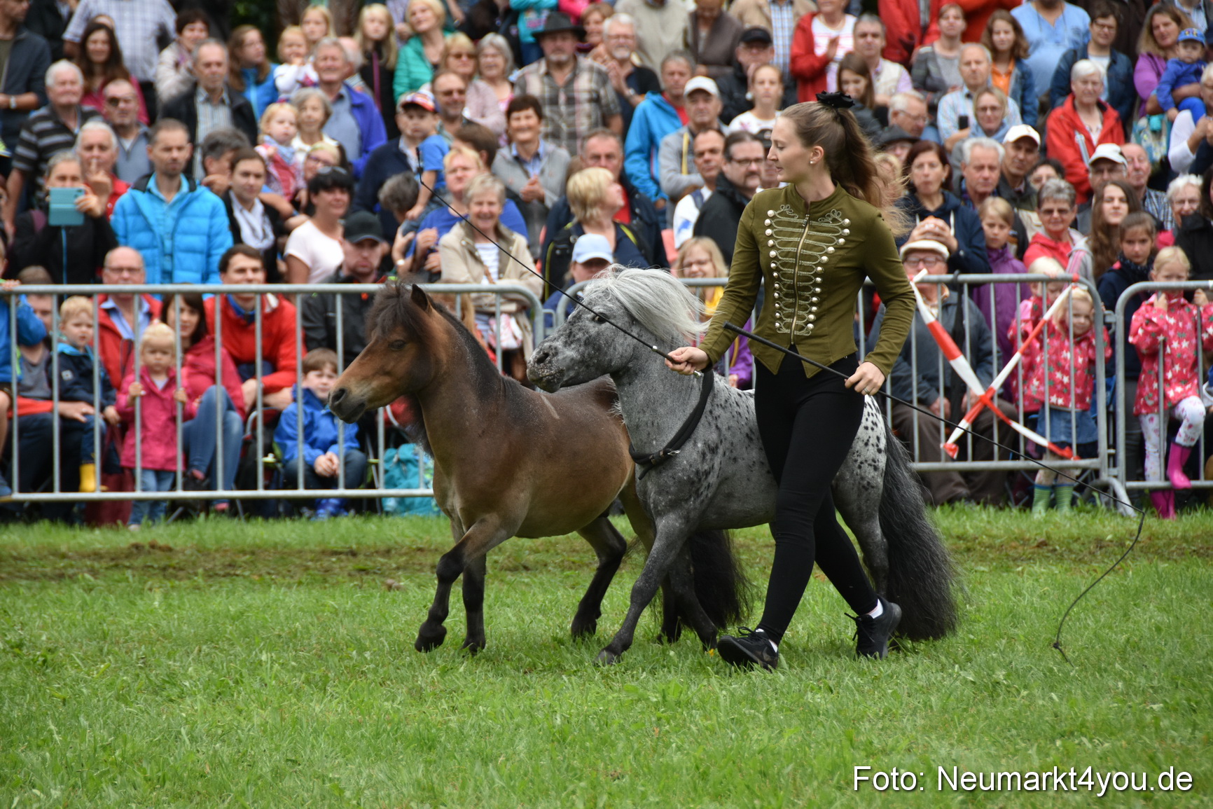 JURA Volksfest Pferdeshow 190819 0105