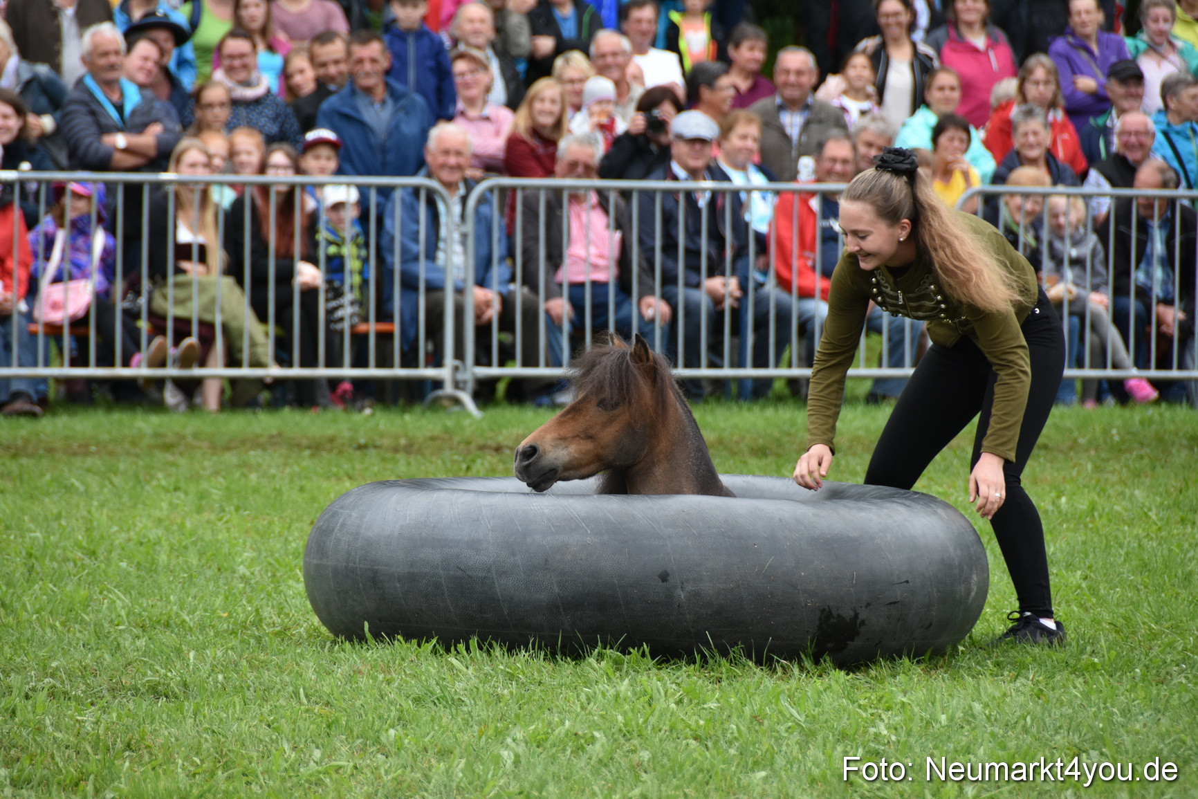 JURA Volksfest Pferdeshow 190819 0115