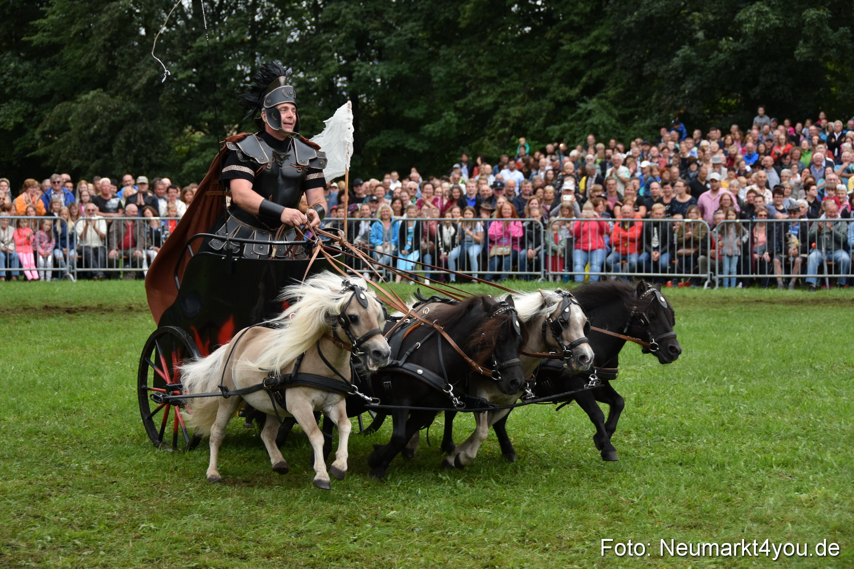 JURA Volksfest Pferdeshow 190819 0188