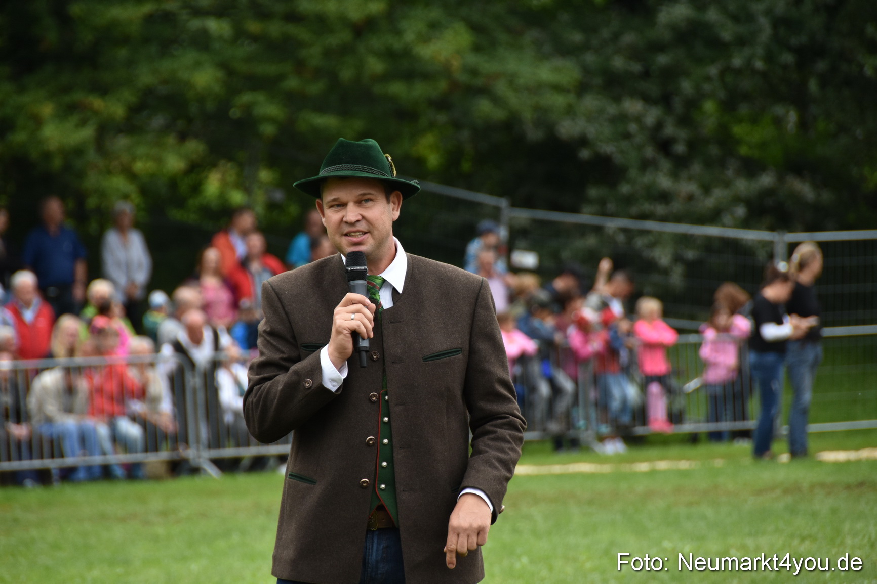 JURA Volksfest Pferdeshow 190819 0192