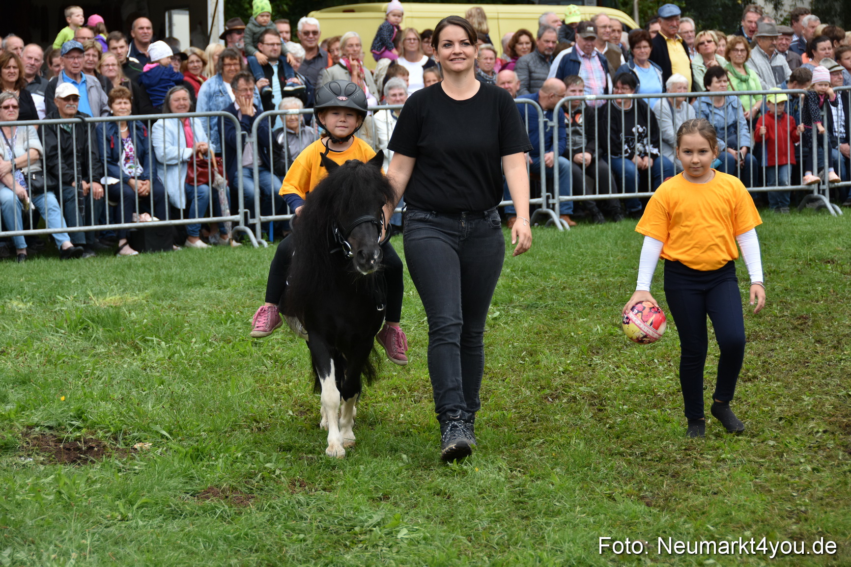 JURA Volksfest Pferdeshow 190819 0193
