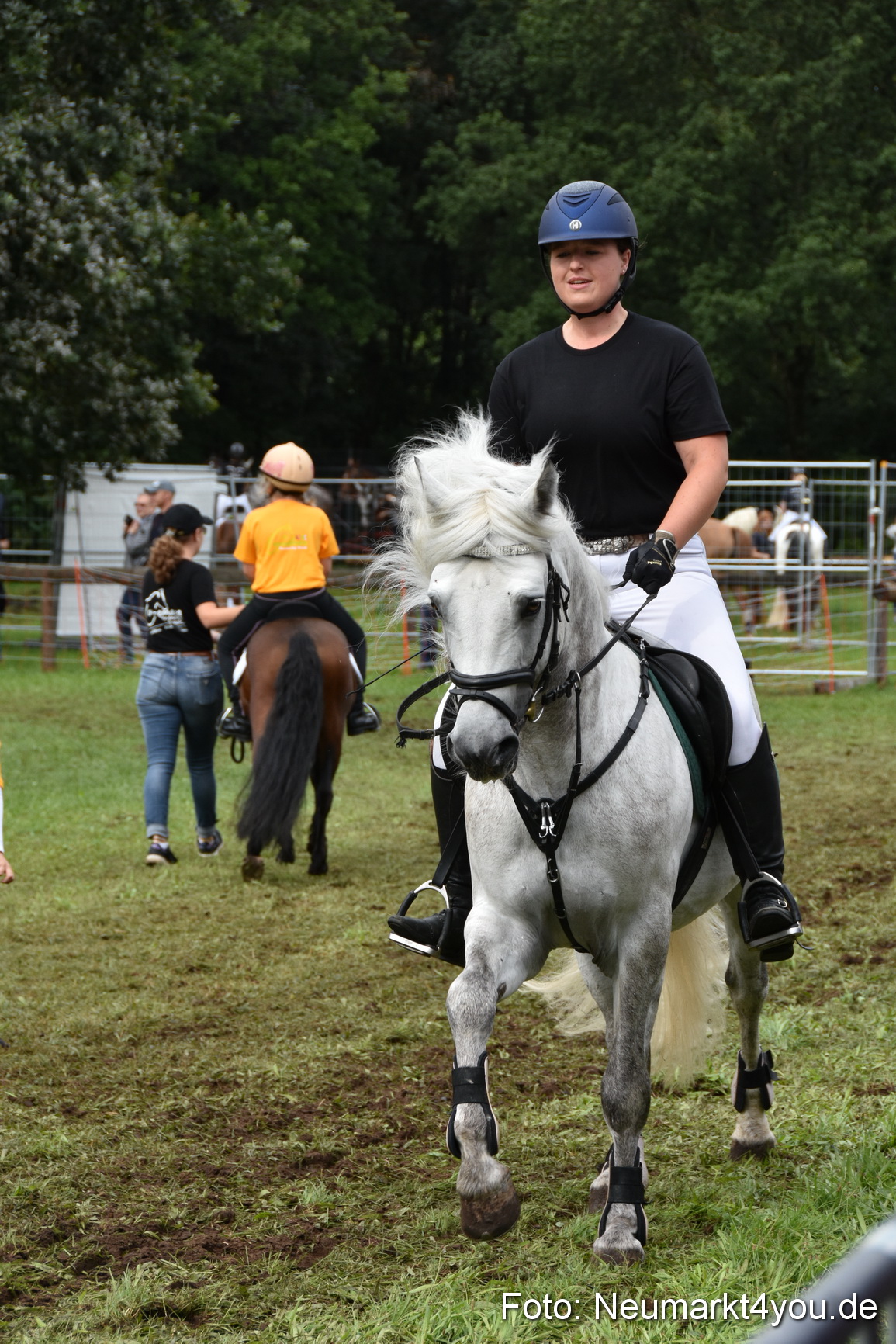 JURA Volksfest Pferdeshow 190819 0199