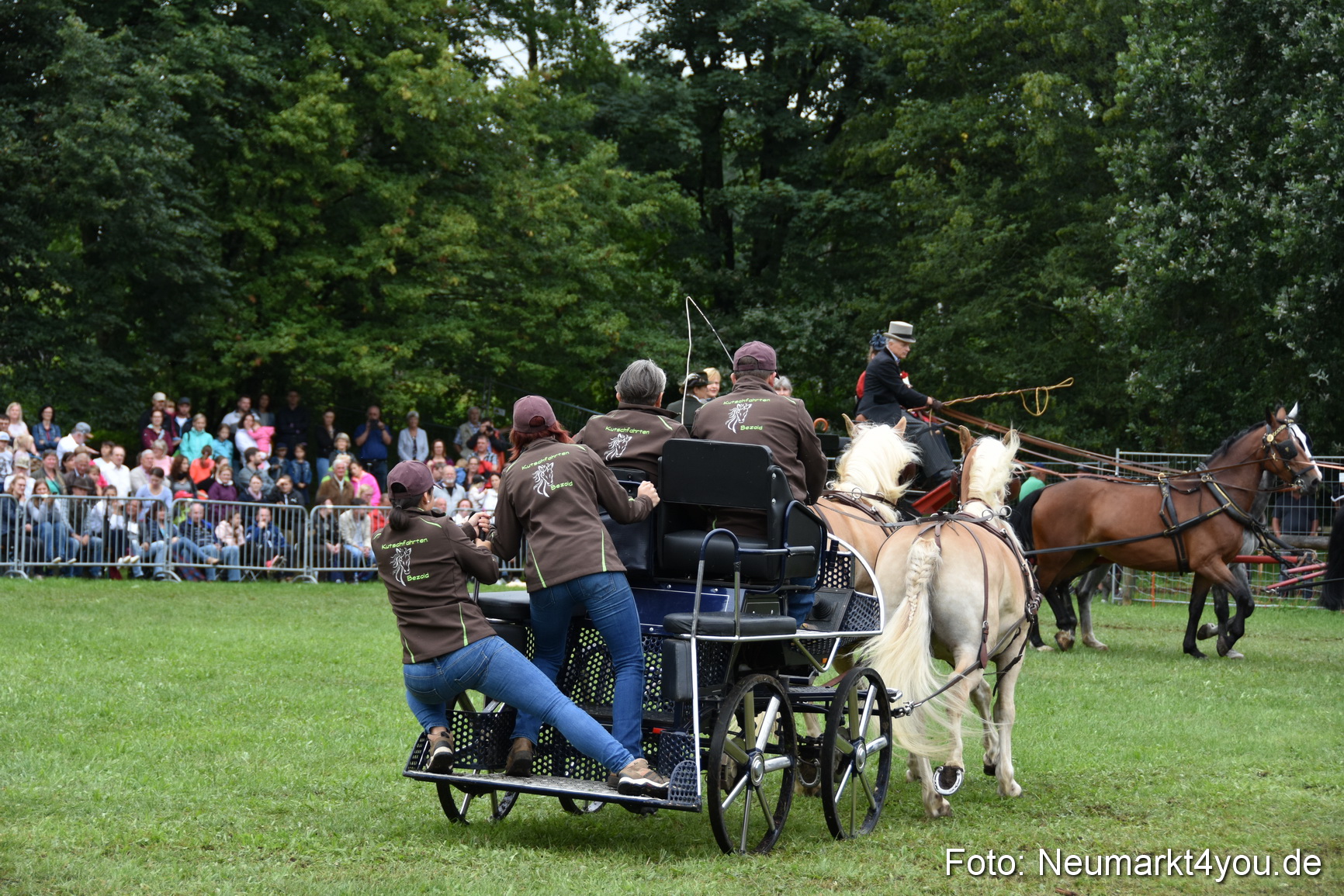 JURA Volksfest Pferdeshow 190819 0218