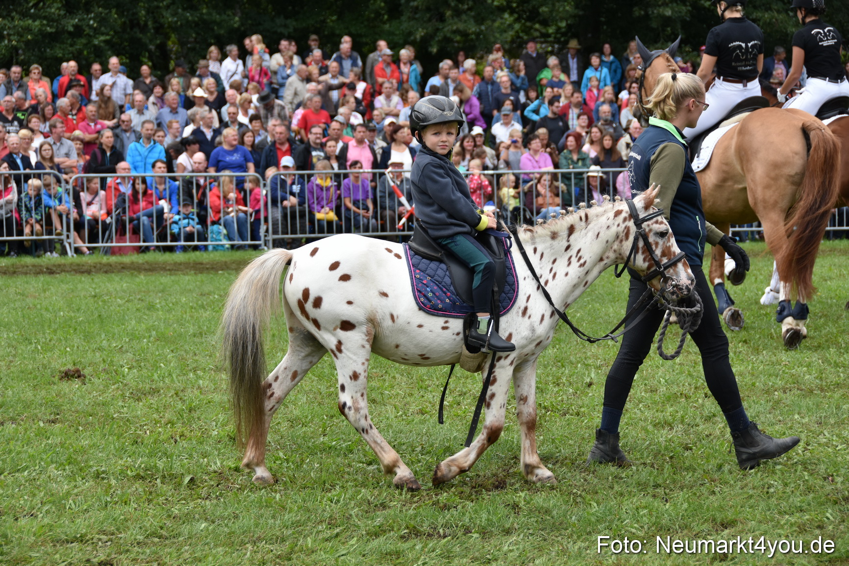 JURA Volksfest Pferdeshow 190819 0231