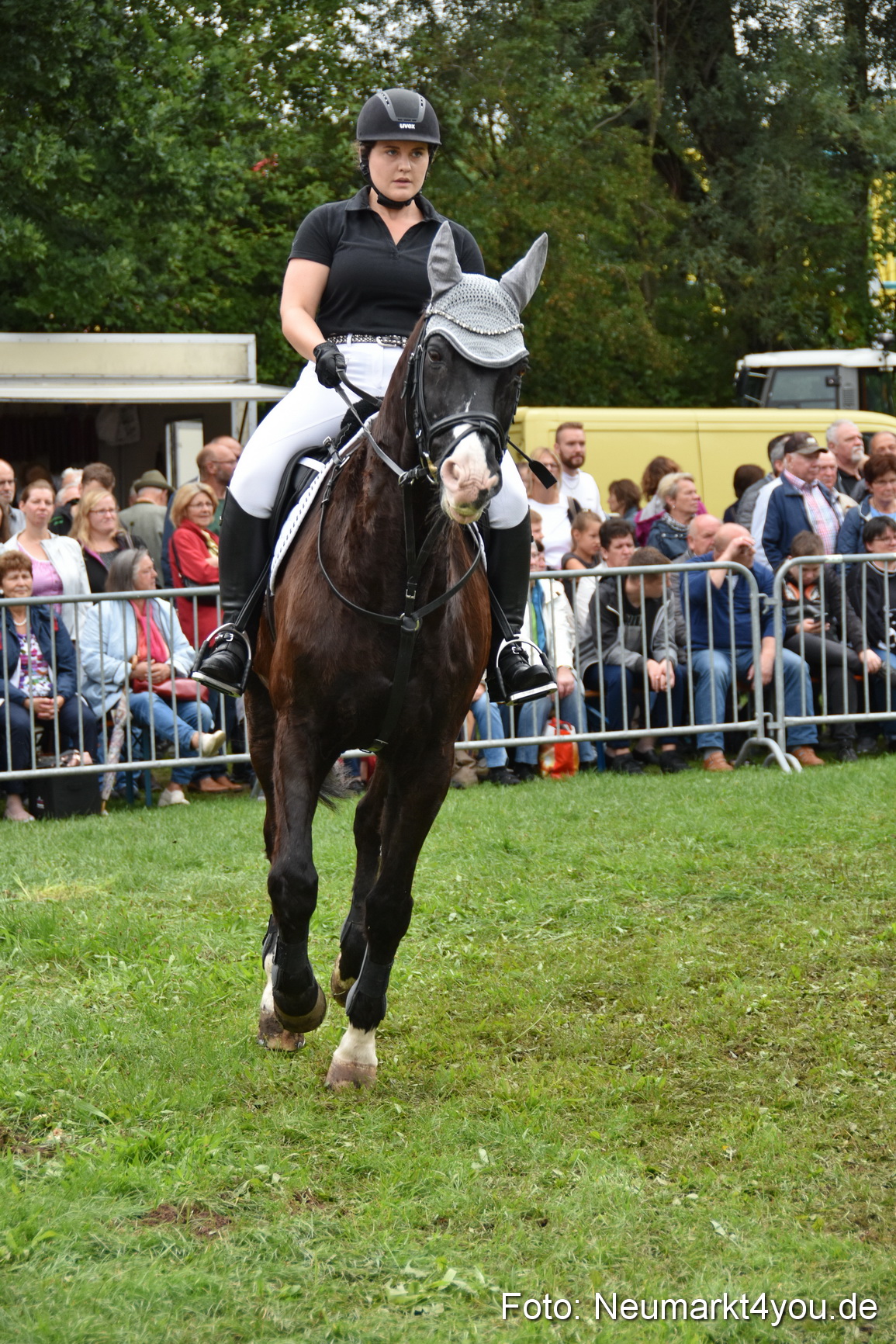 JURA Volksfest Pferdeshow 190819 0235
