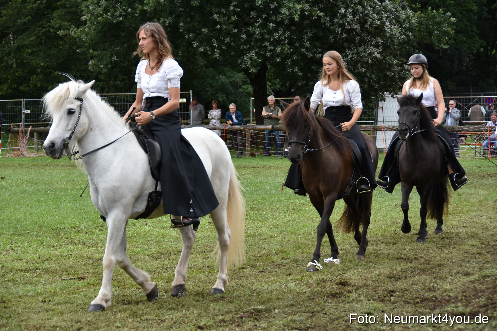 JURA Volksfest Pferdeshow 190819 0249