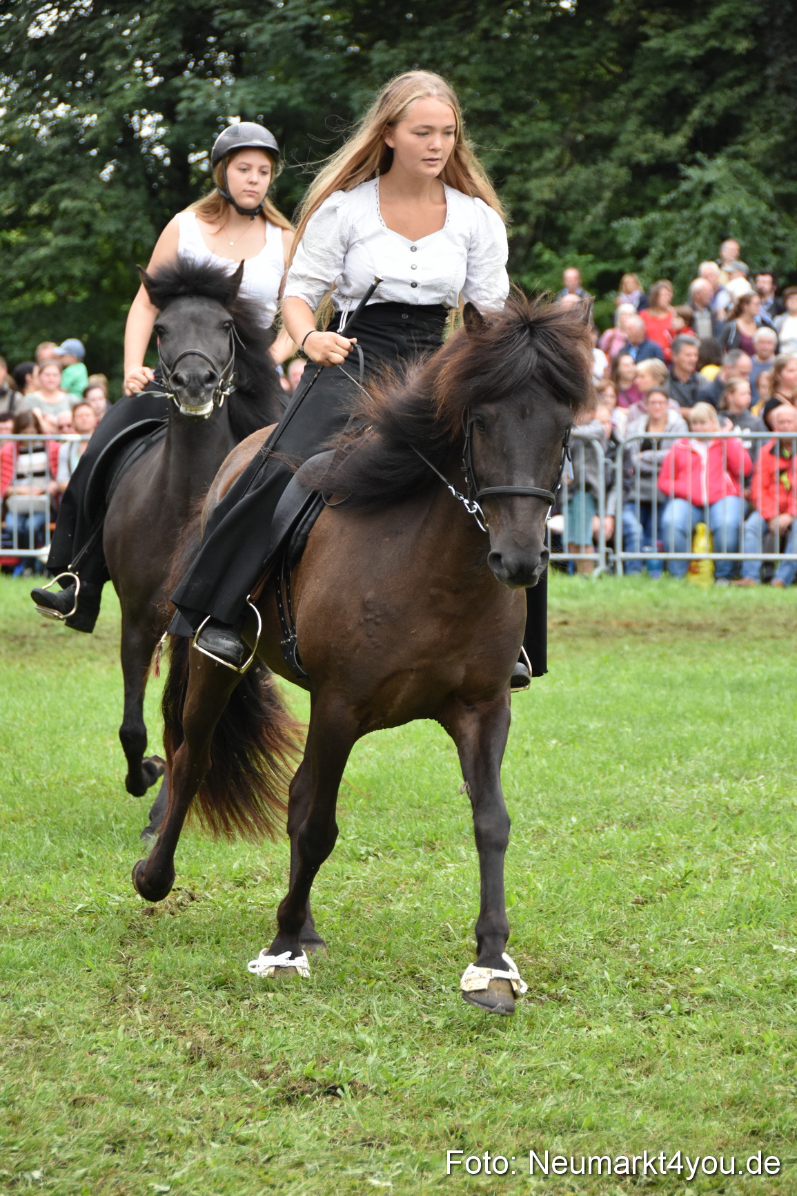 JURA Volksfest Pferdeshow 190819 0258