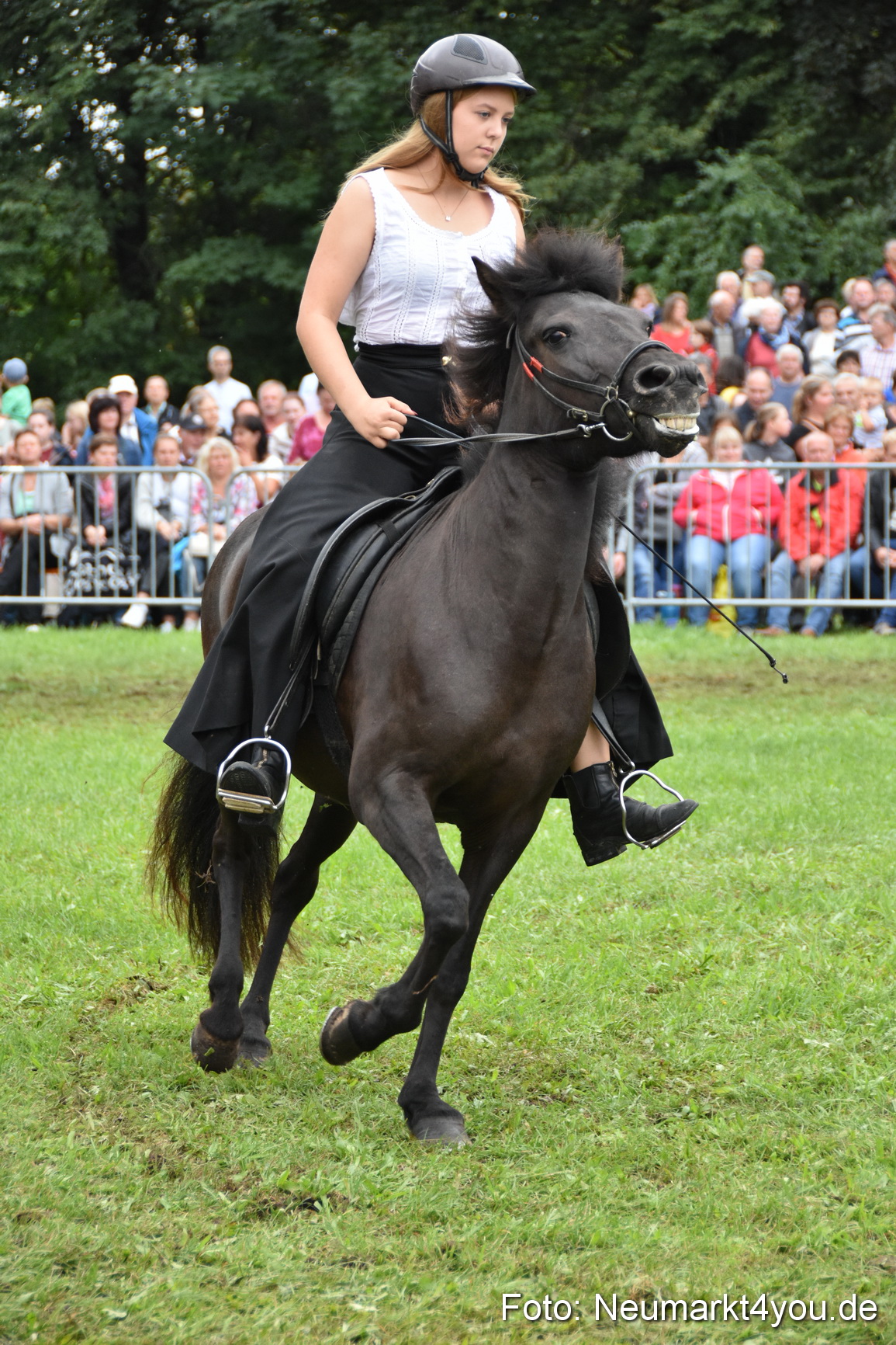 JURA Volksfest Pferdeshow 190819 0259