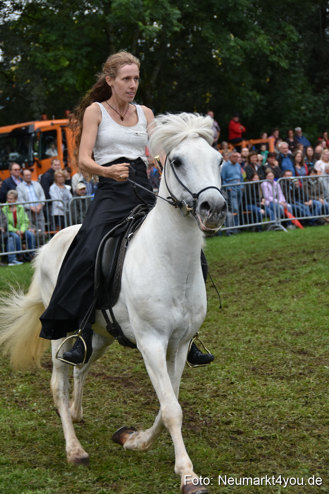 JURA Volksfest Pferdeshow 190819 0275