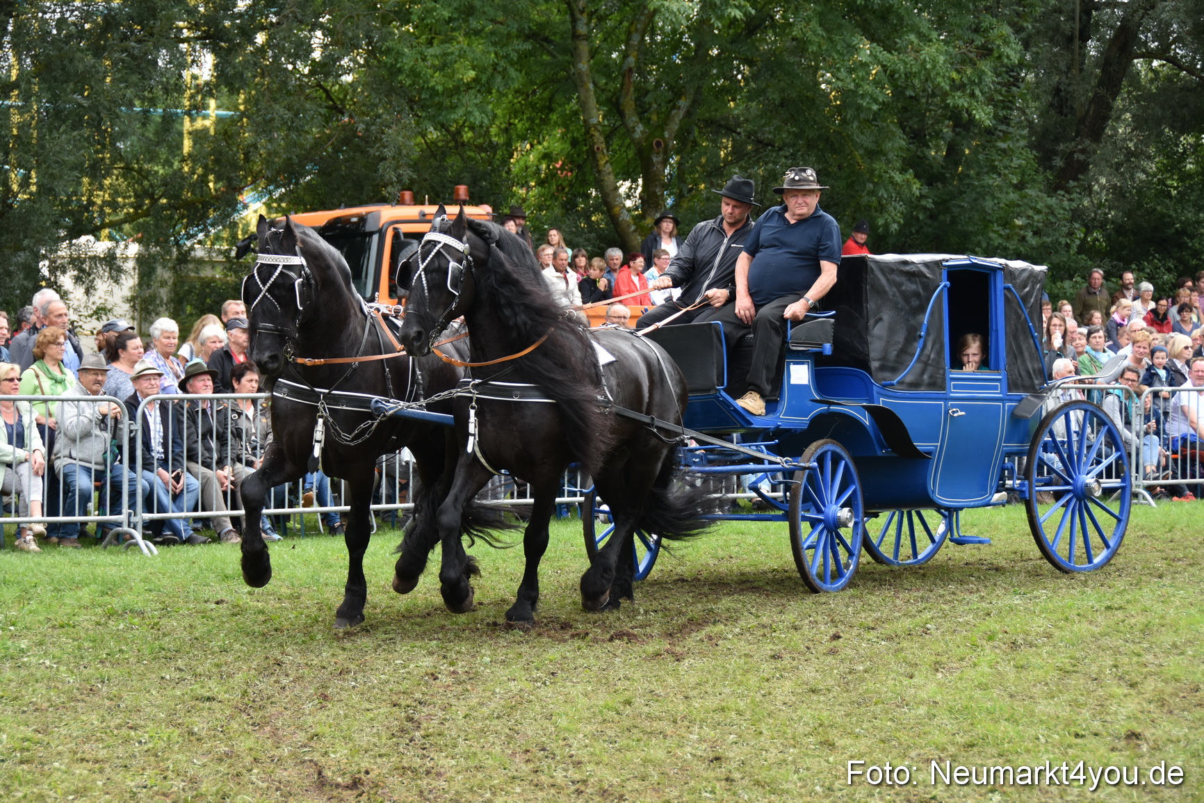 JURA Volksfest Pferdeshow 190819 0318