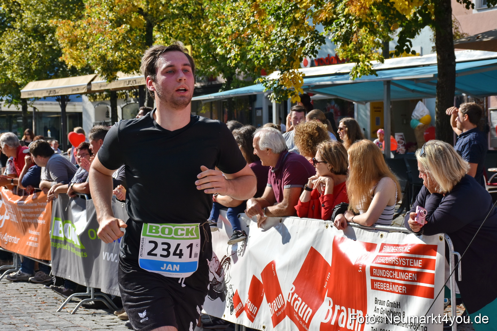 Stadtlauf Neumarkt Zieleinlauf 2019 0440