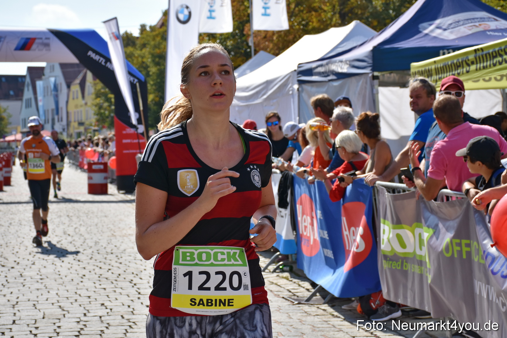 Stadtlauf Neumarkt Zieleinlauf 2019 1005