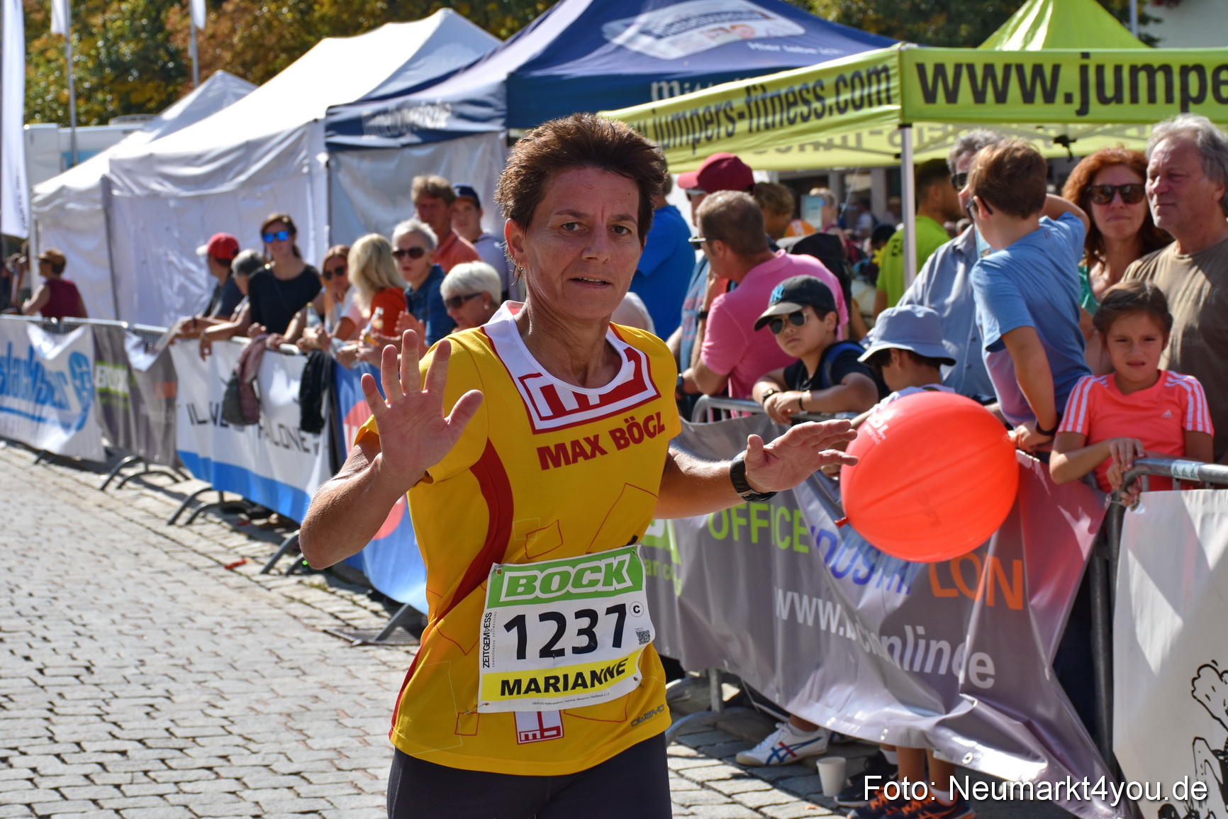 Stadtlauf Neumarkt Zieleinlauf 2019 1018
