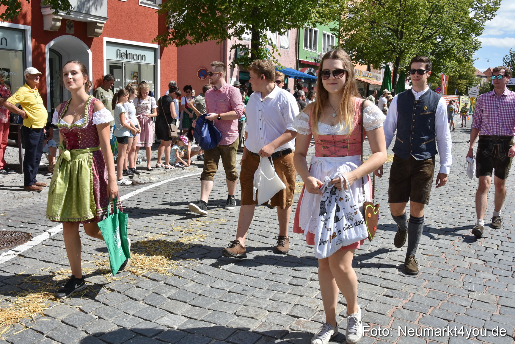 Volksfestzug Neumarkt 2019 0384