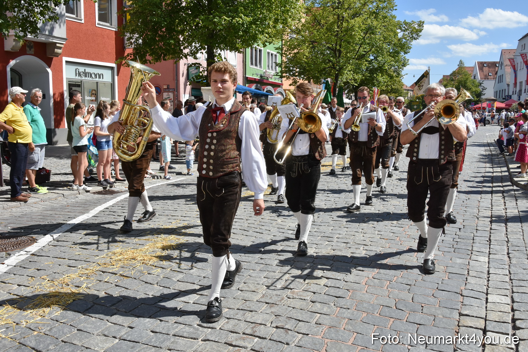 Volksfestzug Neumarkt 2019 0479
