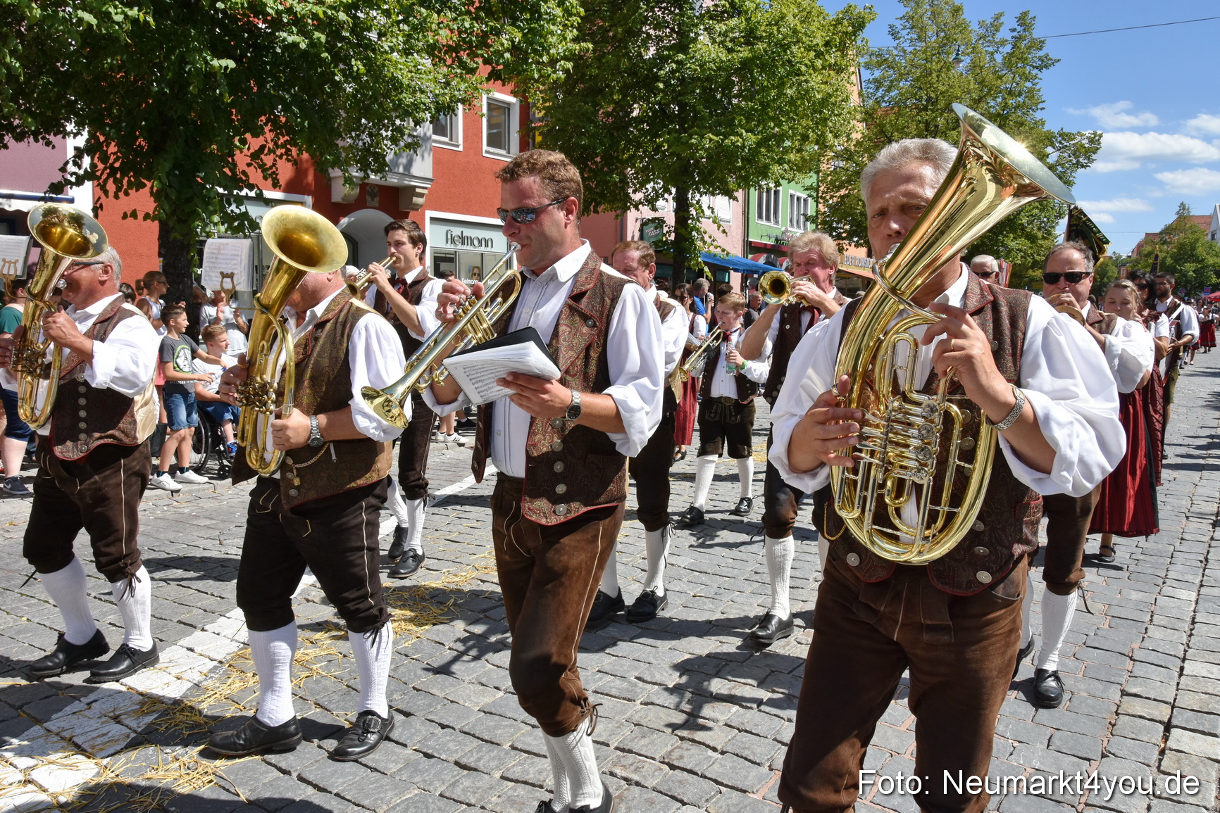 Volksfestzug Neumarkt 2019 0481