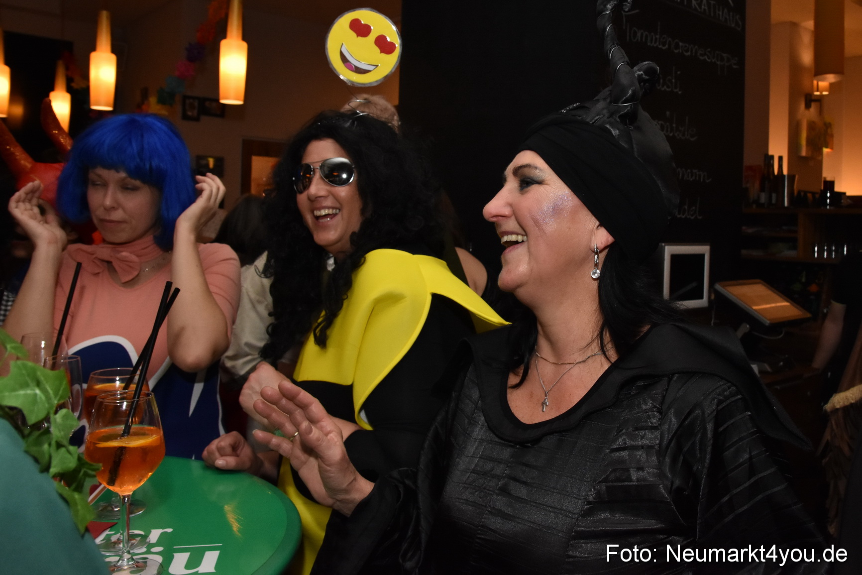 Weiberfasching Neumarkt 2019 0019