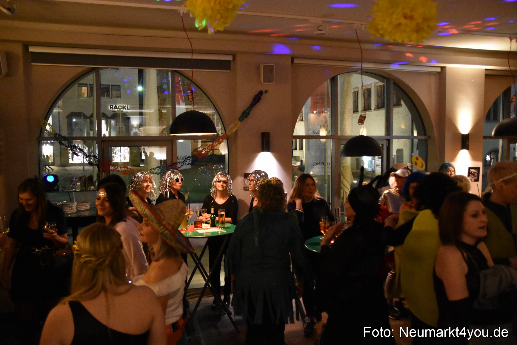 Weiberfasching Neumarkt 2019 0032